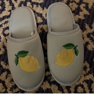 3/$25 🍋 Charter Club Blue Lemon Embroidered Slide Slippers Size 7-8